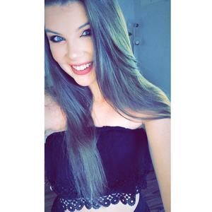 Meet your Posher, Karamia